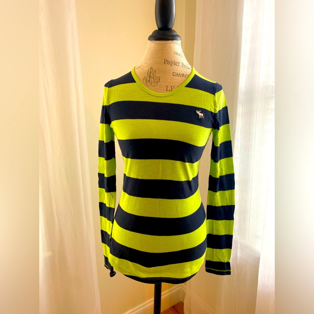 Abercrombie and Fitch long sleeve top